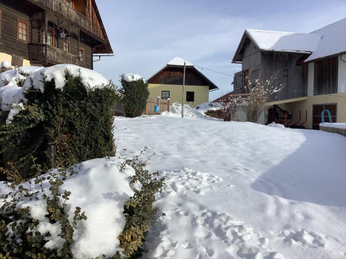 Liebenfels Kniebergerhofヴィラ エクステリア 写真